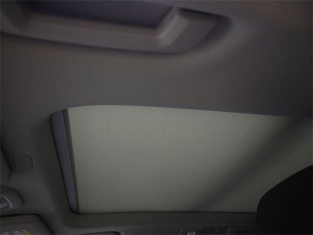 Photo of 2025 White Volvo XC90 Plug-In Hybrid