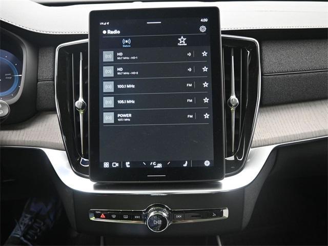Photo of 2025 White Volvo XC90 Plug-In Hybrid