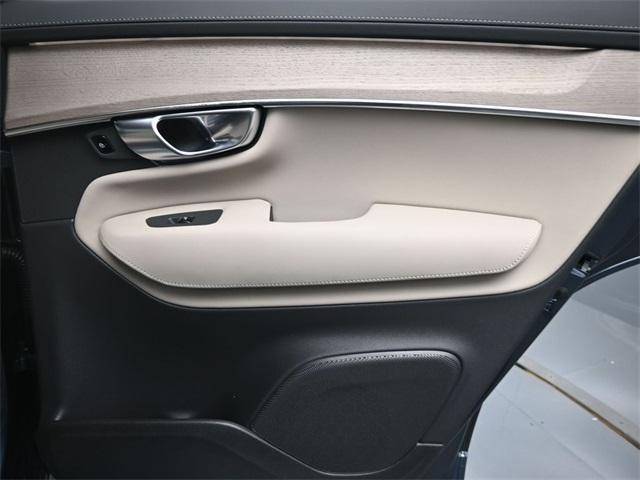 Photo of 2026 Blue Volvo XC90