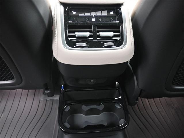 Photo of 2026 Blue Volvo XC90