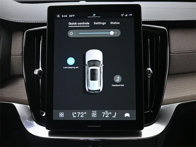 Photo of 2026 Blue Volvo XC90