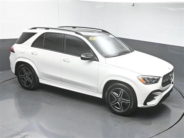 Photo of 2025 Polar White Mercedes-Benz GLE 350