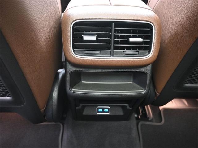 Photo of 2025 Polar White Mercedes-Benz GLE 350
