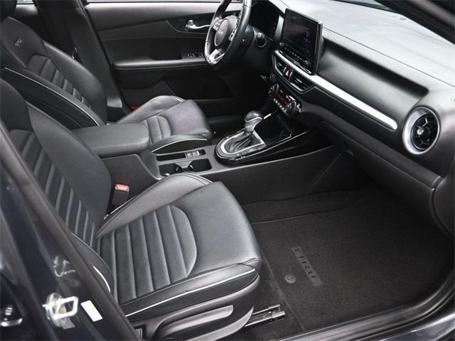 Photo of 2023 Gravity Gray Kia Forte