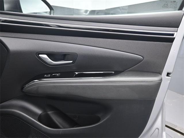 Photo of 2022 Shimmering Silver Hyundai TUCSON