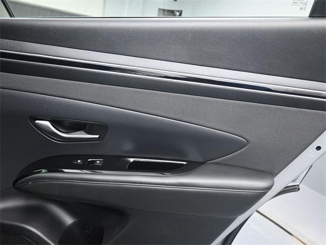 Photo of 2022 Shimmering Silver Hyundai TUCSON