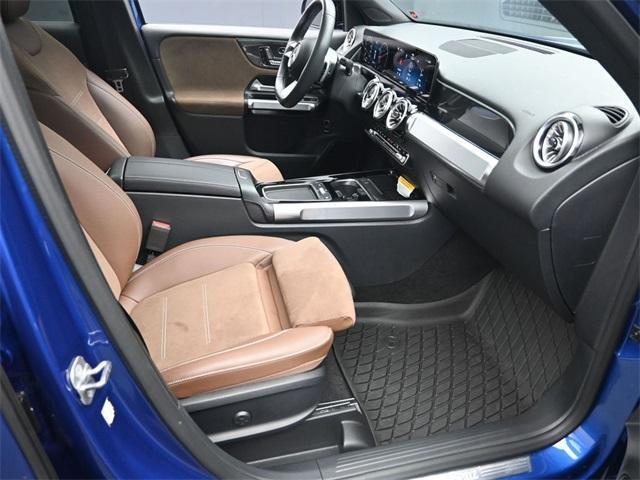 Photo of 2024 Starling Blue Metallic Mercedes-Benz GLB 250