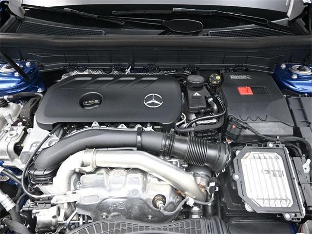 Photo of 2024 Starling Blue Metallic Mercedes-Benz GLB 250
