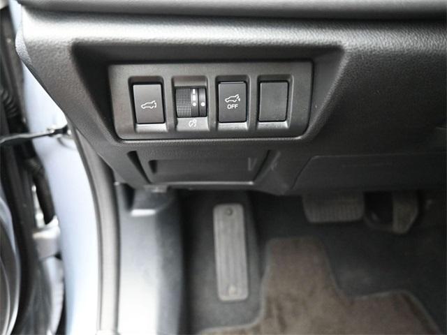 Photo of 2024 Ice Silver Metallic Subaru Outback