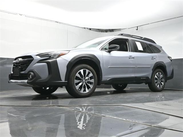Photo of 2024 Ice Silver Metallic Subaru Outback
