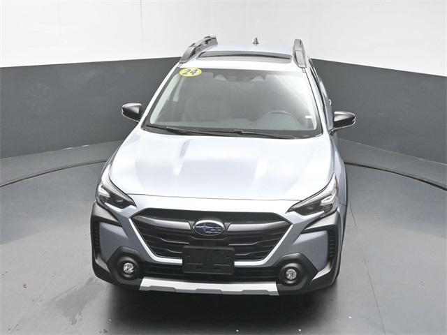 Photo of 2024 Ice Silver Metallic Subaru Outback