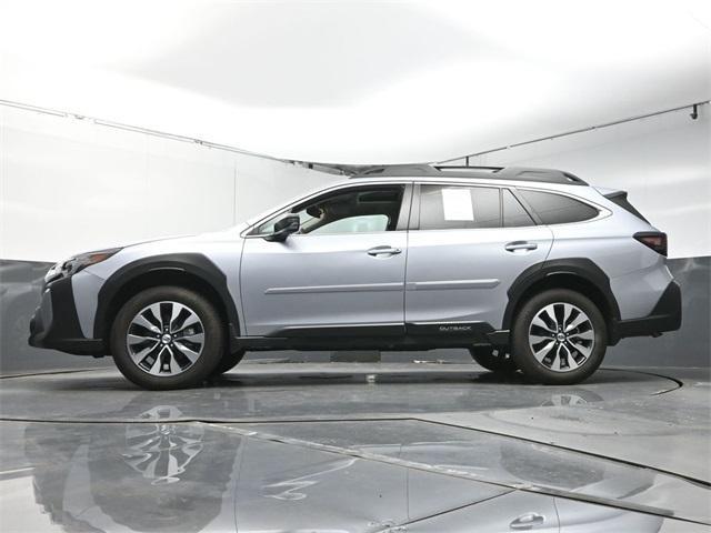 Photo of 2024 Ice Silver Metallic Subaru Outback