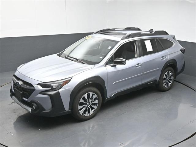 Photo of 2024 Ice Silver Metallic Subaru Outback