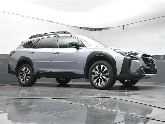 Photo of 2024 Ice Silver Metallic Subaru Outback