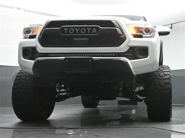 Photo of 2023 Ice Toyota Tacoma