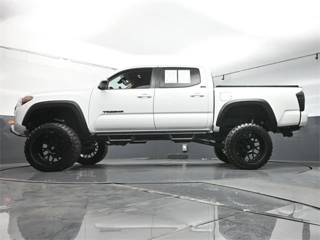 Photo of 2023 Ice Toyota Tacoma