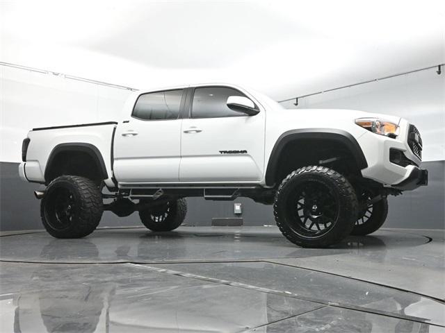 Photo of 2023 Ice Toyota Tacoma