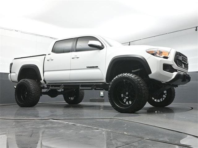 Photo of 2023 Ice Toyota Tacoma