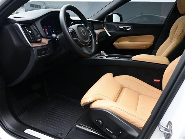 Photo of 2025 Crystal White Metallic Volvo XC60 Plug-In Hybrid
