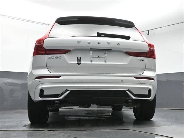 Photo of 2025 Crystal White Metallic Volvo XC60 Plug-In Hybrid