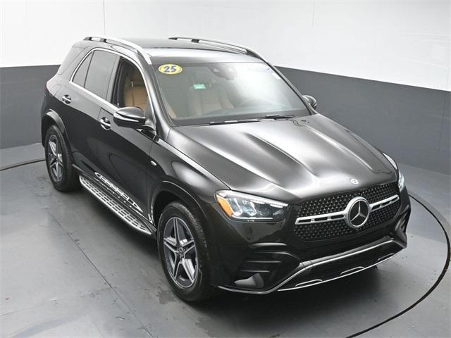 Photo of 2025 Obsidian Black Mercedes-Benz GLE 450e