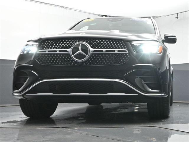 Photo of 2025 Obsidian Black Mercedes-Benz GLE 450e