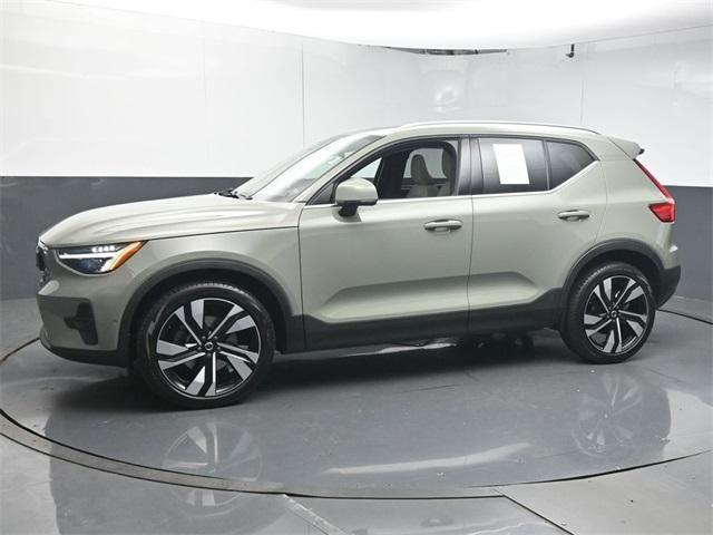 Photo of 2023 Sage Green Metallic Volvo XC40