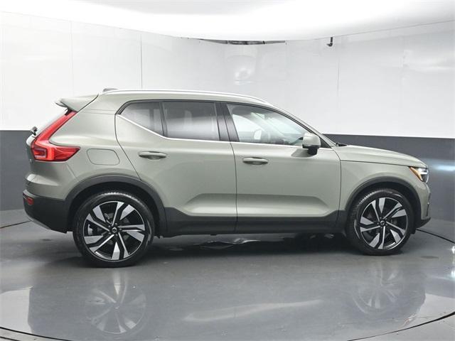 Photo of 2023 Sage Green Metallic Volvo XC40