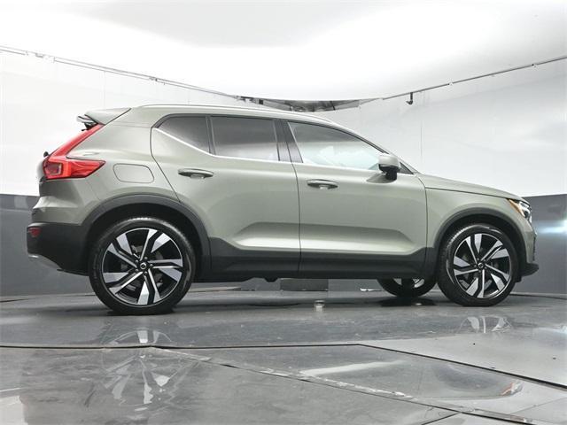 Photo of 2023 Sage Green Metallic Volvo XC40
