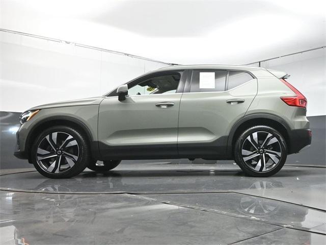 Photo of 2023 Sage Green Metallic Volvo XC40