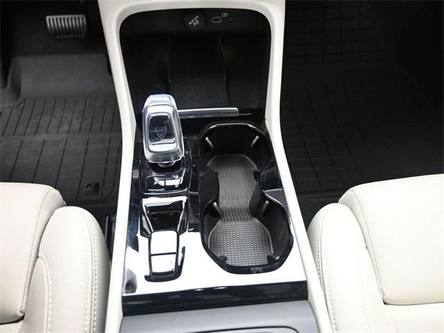 Photo of 2023 Sage Green Metallic Volvo XC40