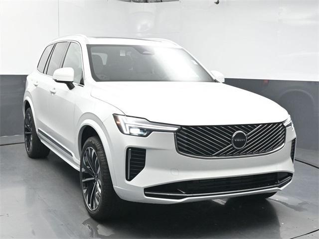 Photo of 2025 White Volvo XC90 Plug-In Hybrid