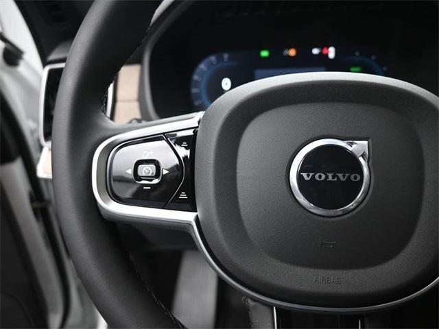 Photo of 2025 White Volvo XC90 Plug-In Hybrid