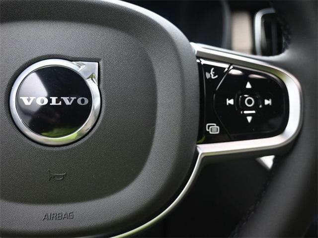 Photo of 2025 Black Volvo XC90 Plug-In Hybrid