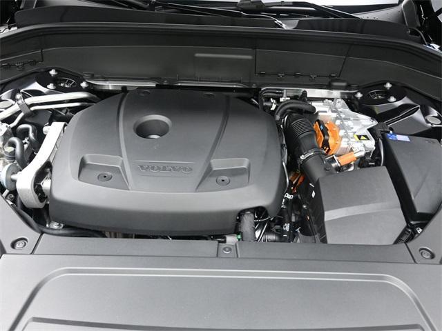 Photo of 2025 Black Volvo XC90 Plug-In Hybrid