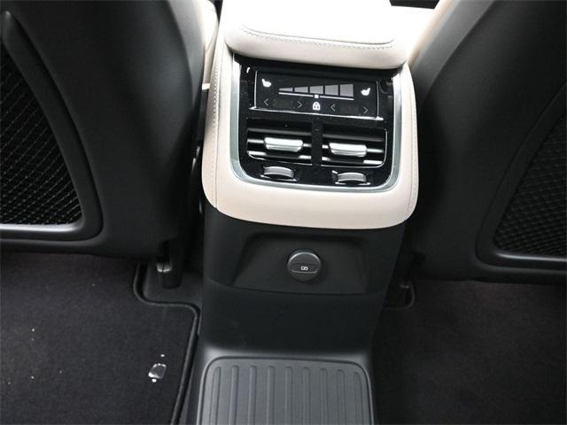 Photo of 2025 Black Volvo XC90 Plug-In Hybrid