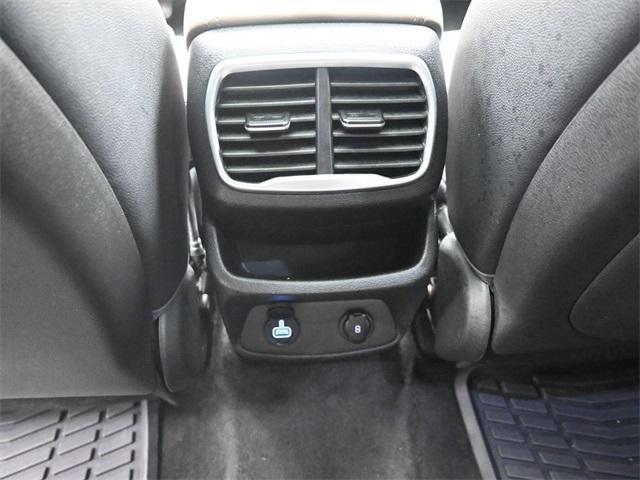 Photo of 2020 Quartz White Hyundai SANTA FE