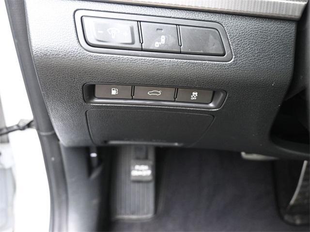 Photo of 2019 Quartz White Hyundai SONATA