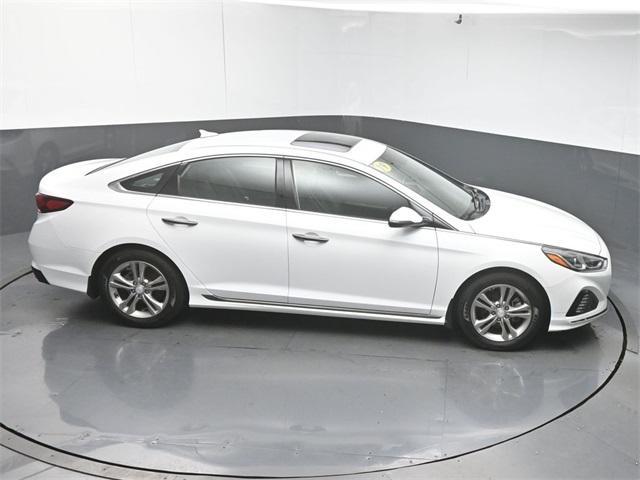 Photo of 2019 Quartz White Hyundai SONATA