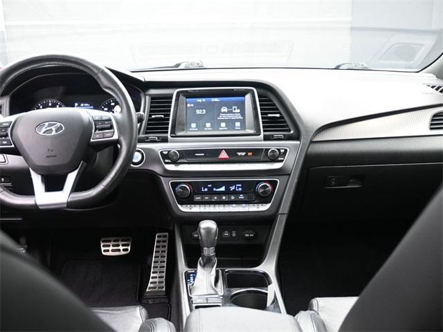 Photo of 2019 Quartz White Hyundai SONATA