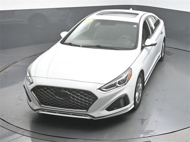 Photo of 2019 Quartz White Hyundai SONATA
