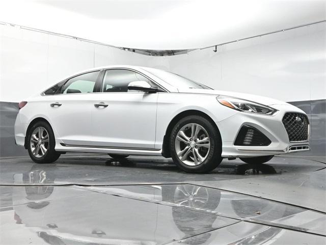 Photo of 2019 Quartz White Hyundai SONATA