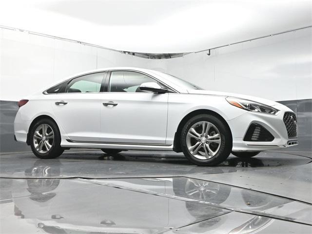 Photo of 2019 Quartz White Hyundai SONATA
