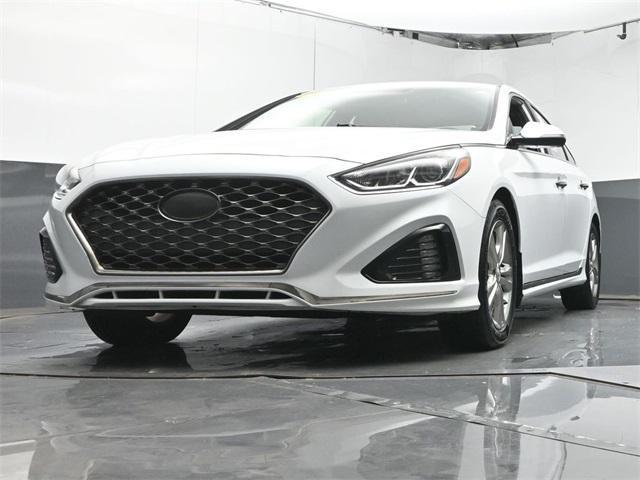 Photo of 2019 Quartz White Hyundai SONATA