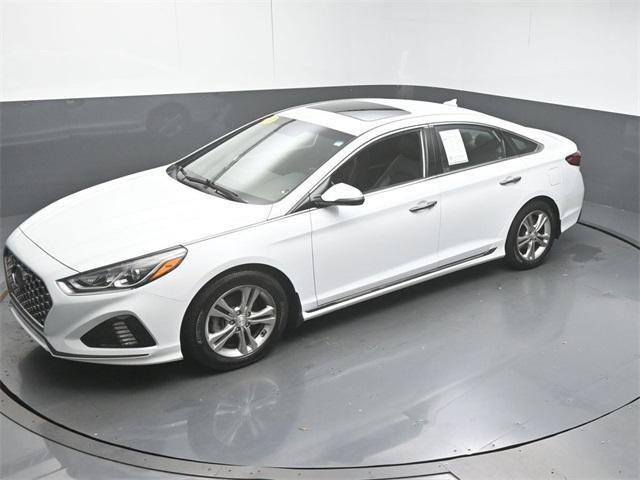 Photo of 2019 Quartz White Hyundai SONATA