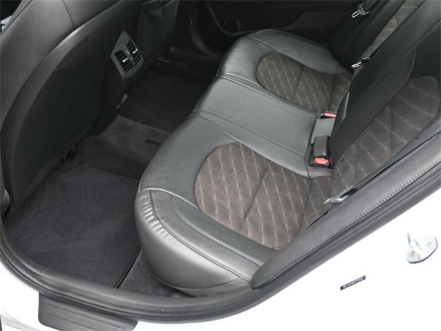 Photo of 2019 Quartz White Hyundai SONATA