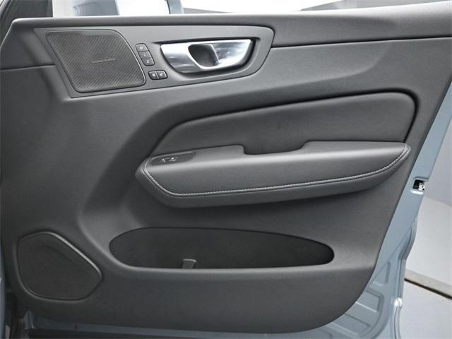 Photo of 2023 Gray Volvo XC60