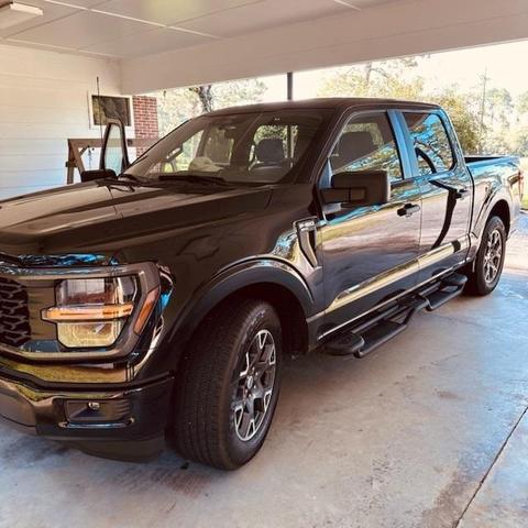 Photo of 2025 Black Metallic Ford F-150