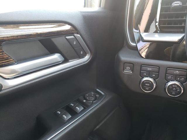 Photo of 2022 Onyx Black GMC Sierra 1500