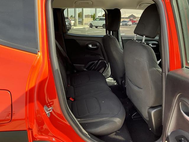 Photo of 2020 Omaha Orange Clearcoat Jeep Renegade